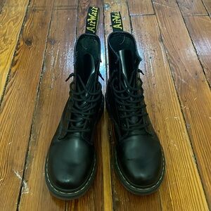 Dr. Martens AirWair